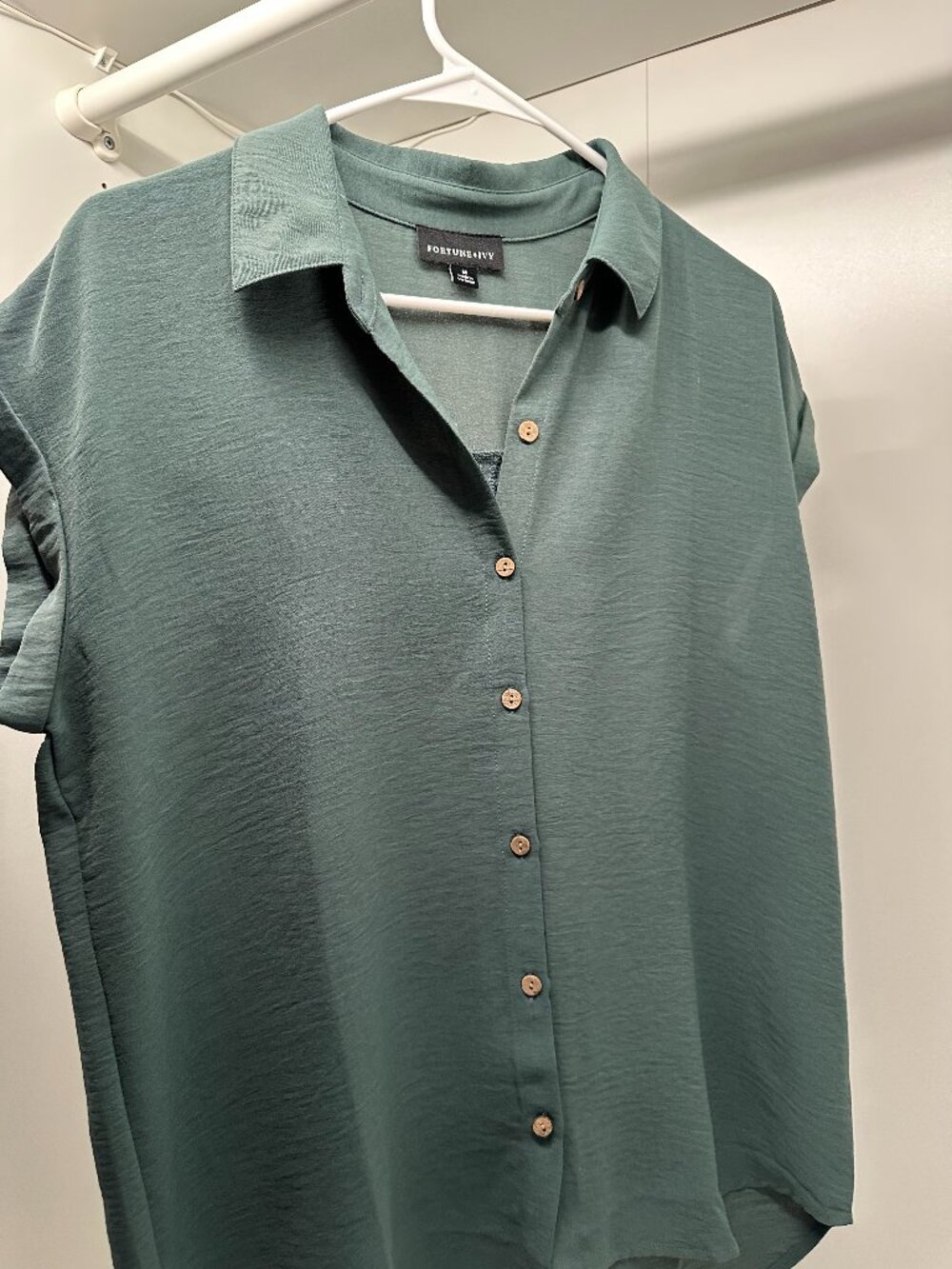 Fortune + Ivy Teal Green Short Sleeve Button Down Back Detail Blouse Size M